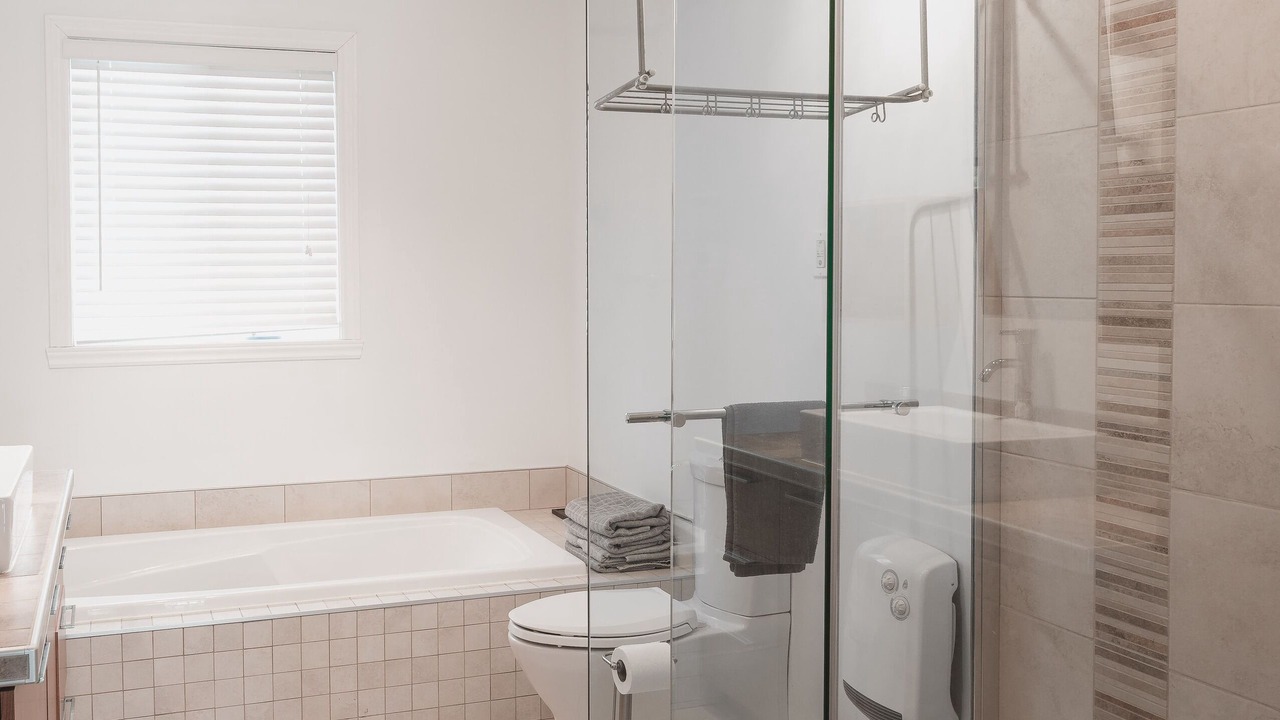 Photo of Bathroom in Saint-Brigitte-de-Laval