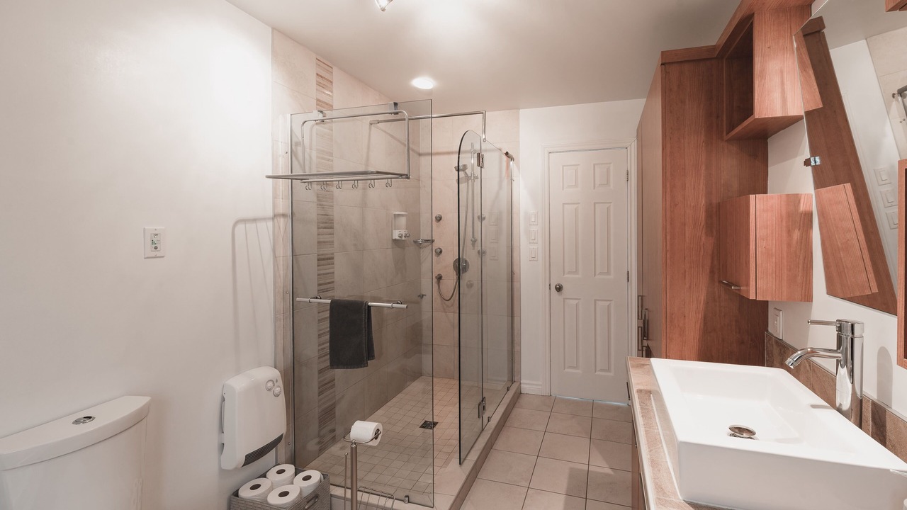 Photo of Bathroom in Saint-Brigitte-de-Laval