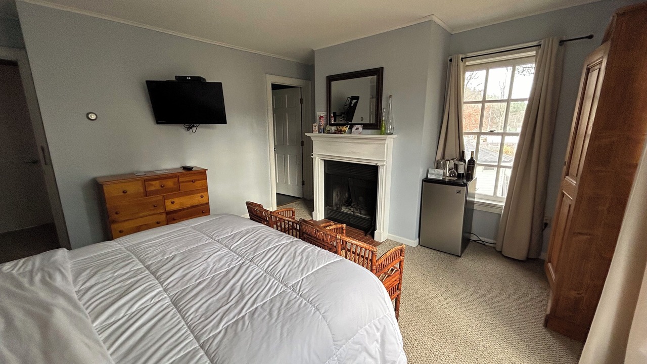 Photo of Bedroom in Warrensburg