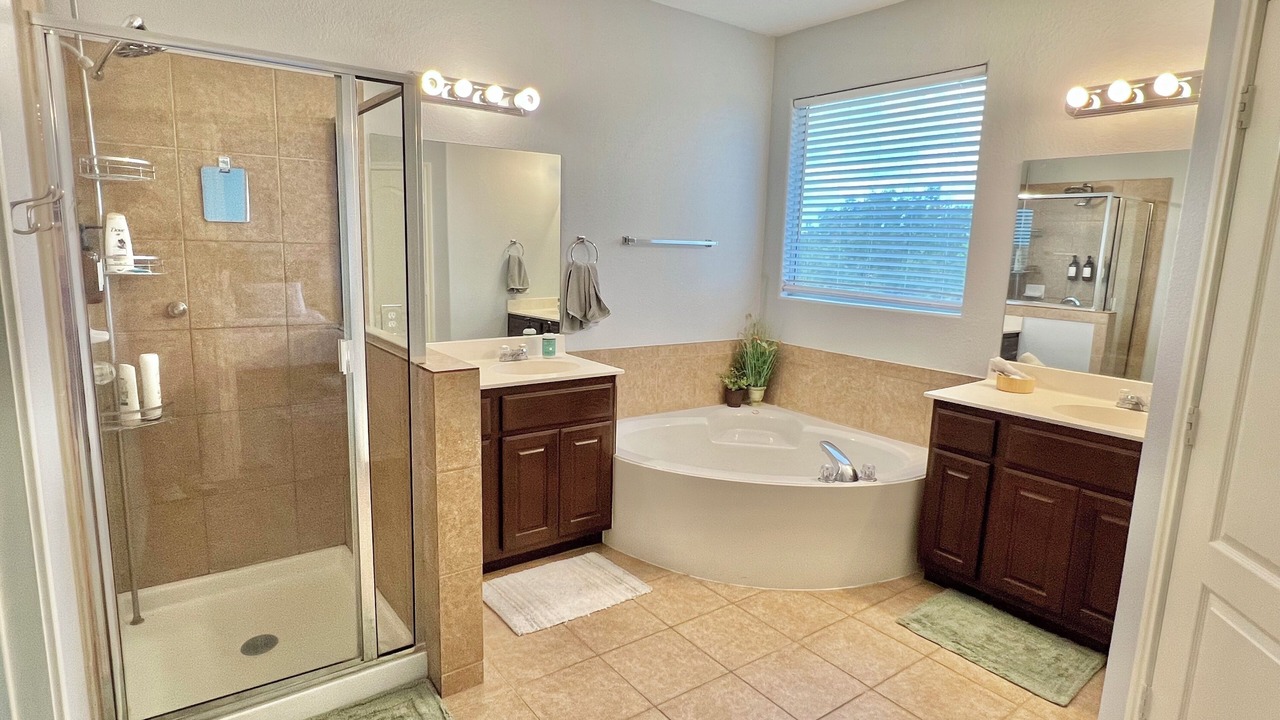 Photo of Bathroom in Pioneer Crossing