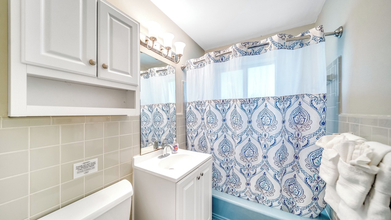 Photo of Bathroom in Santa Barbara Estates