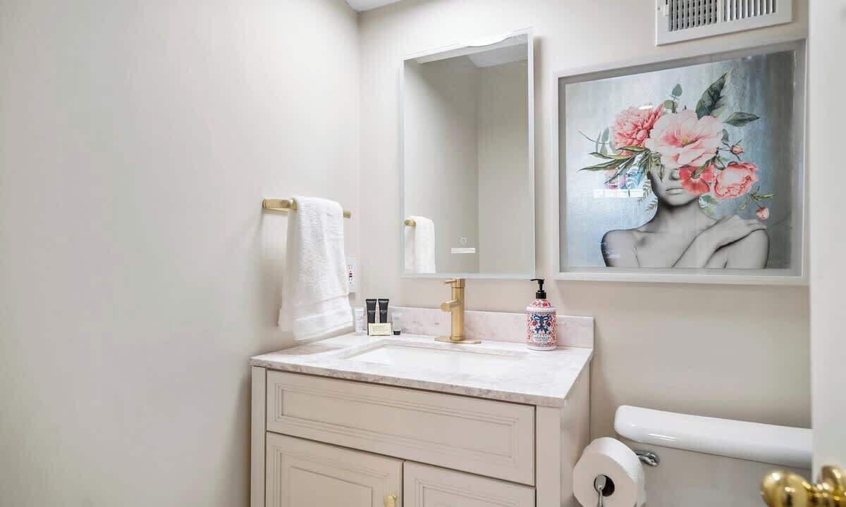 Photo of Bathroom in Lenexa