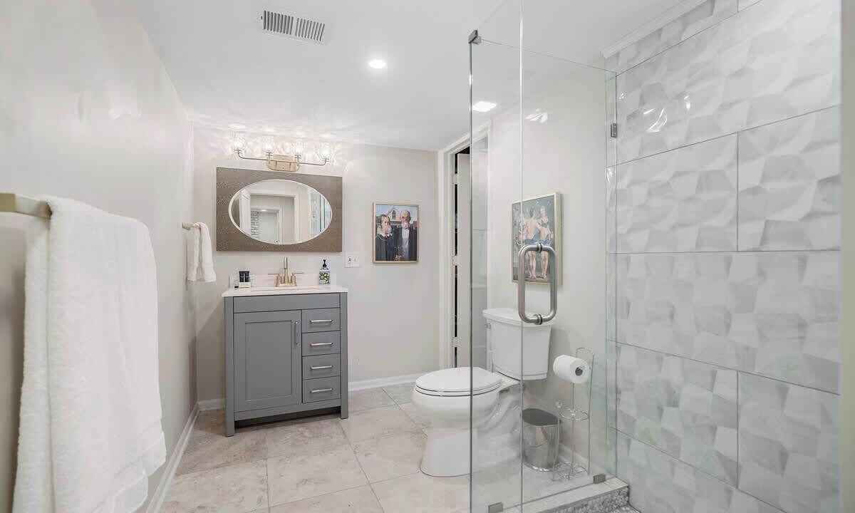 Photo of Bathroom in Lenexa