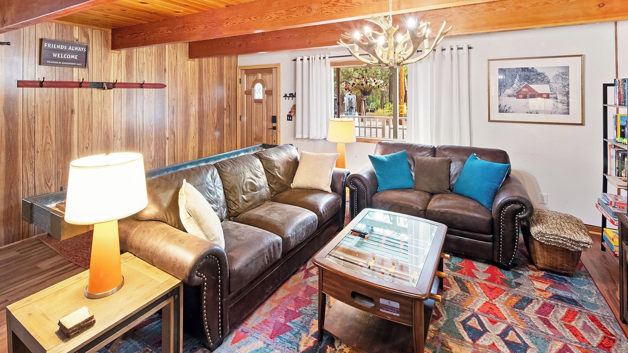 Photo of Livingroom in Big Bear City