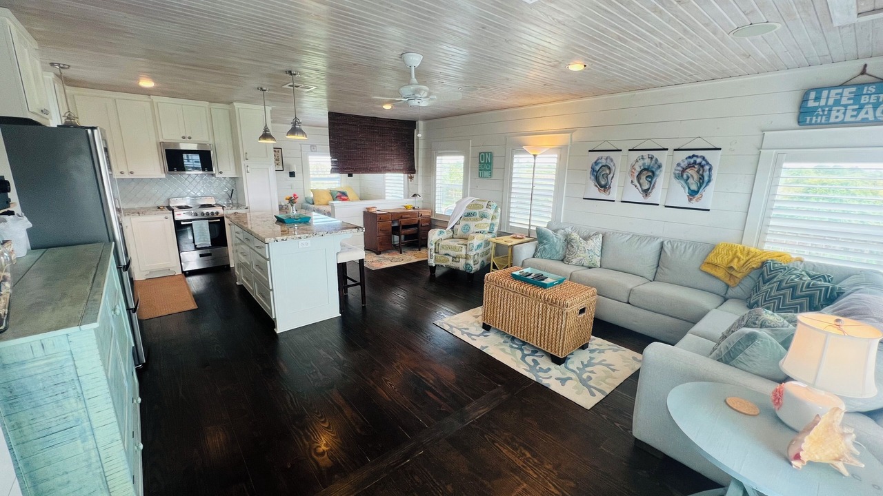 Photo of Livingroom in Crystal Beach
