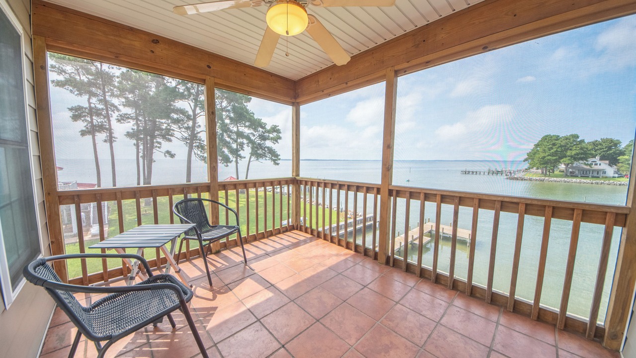 Photo of Patio Balcony in Deltaville