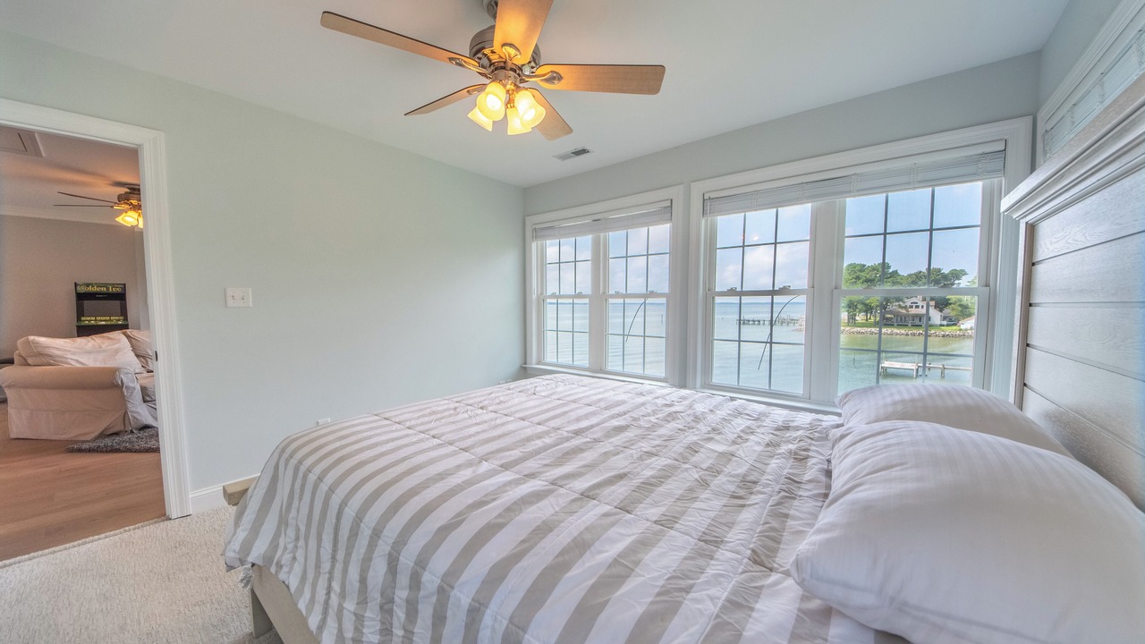 Photo of Bedroom in Deltaville
