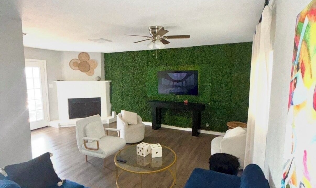 Photo of Livingroom in Houston