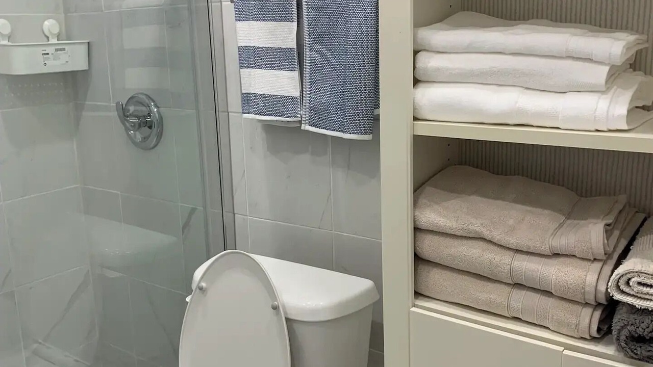 Photo of Bathroom in Cote-Des-Neiges—Notre-Dame-De-Grace