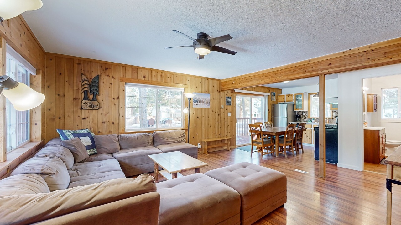 Photo of Livingroom in Tahoe Paradise