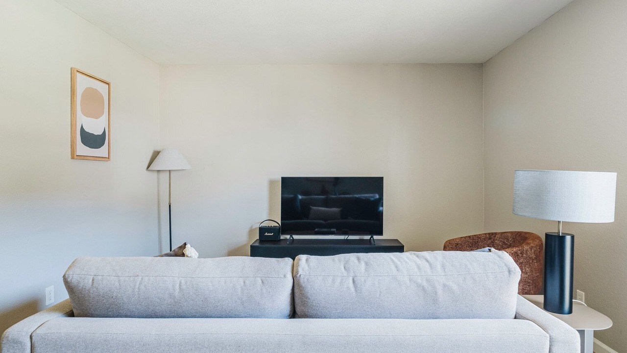 Photo of Livingroom in Cherrywood