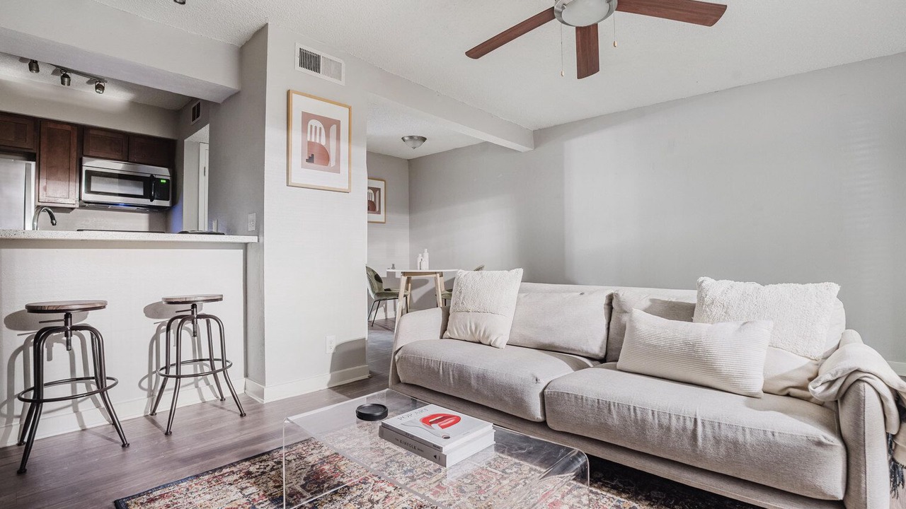 Photo of Livingroom in Cherrywood