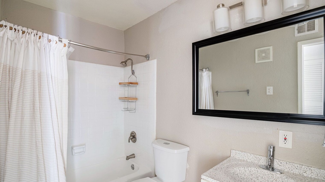 Photo of Bathroom in Cherrywood