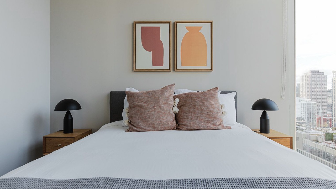 Photo of Bedroom in Near North Side