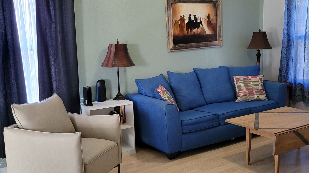 Photo of Livingroom in Mahncke Park