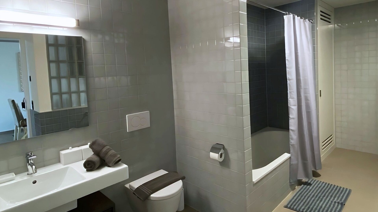 Photo of Bathroom in Langstrasse