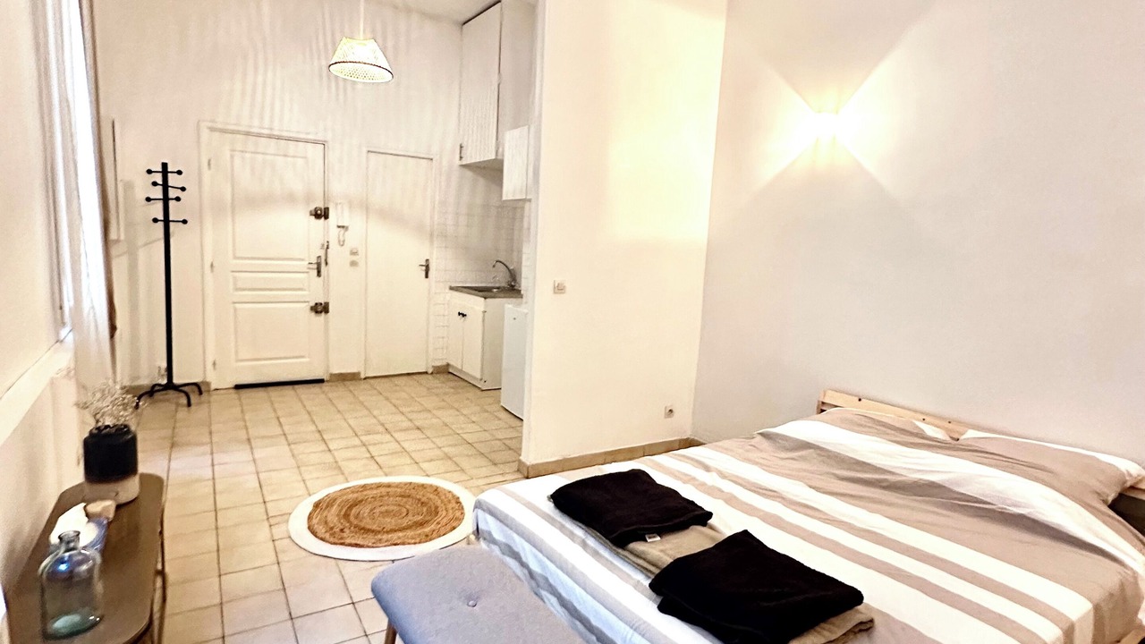 Photo of Bedroom in Pigalle