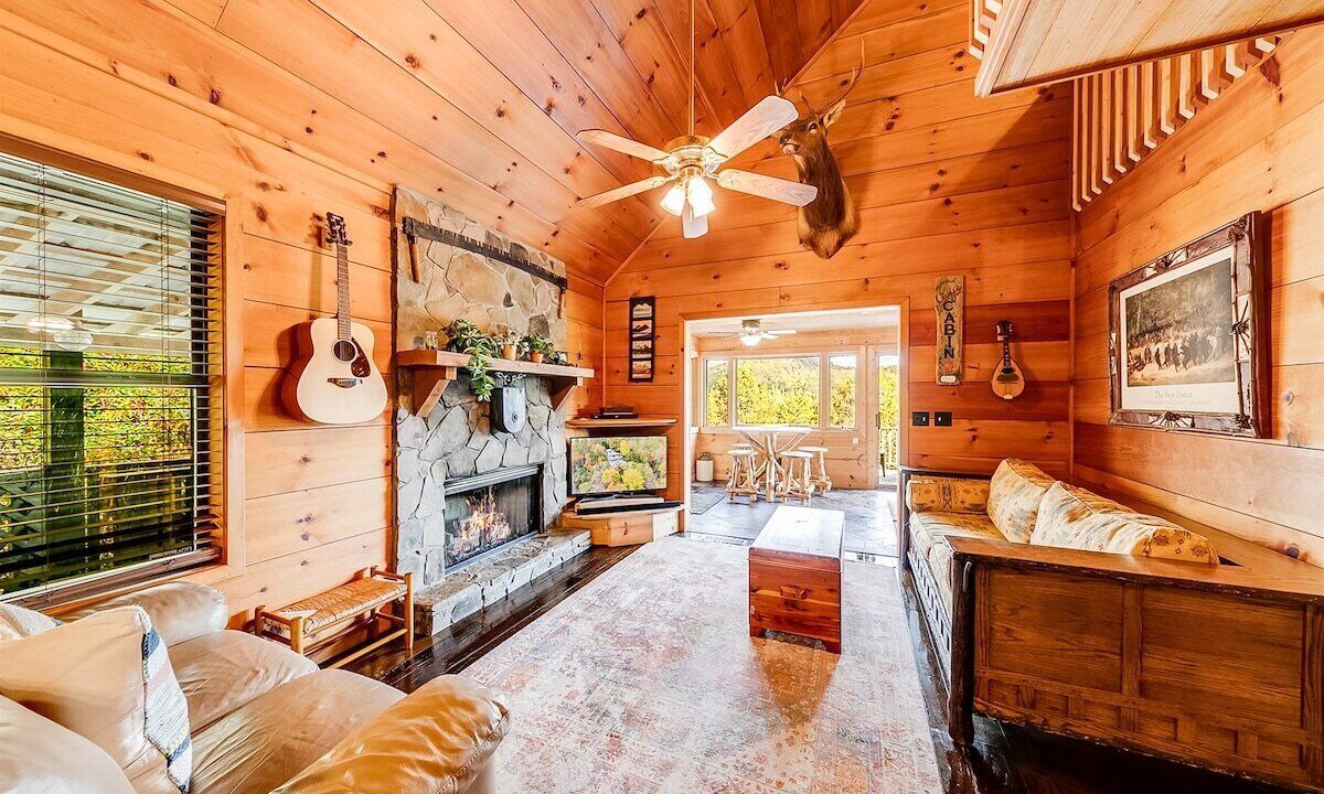 Photo of Bedroom in Sautee Nacoochee
