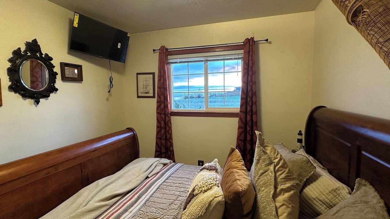 Photo of Bedroom in Port Angeles East