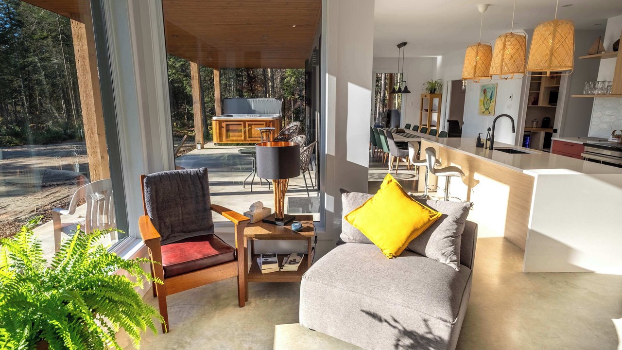 Photo of Livingroom in Saint-Gabriel-de-Valcartier