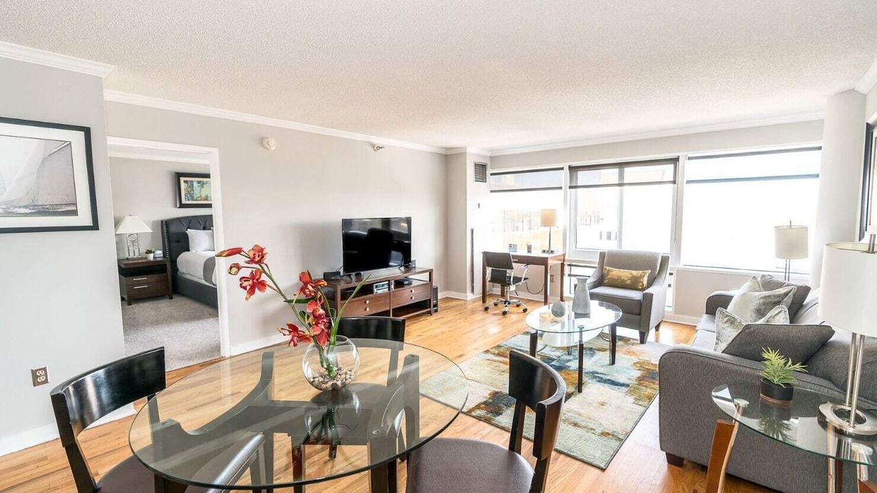 Photo of Livingroom in Downtown