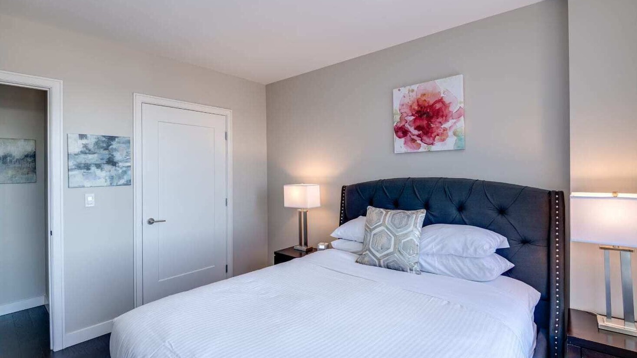 Photo of Bedroom in Seaport District