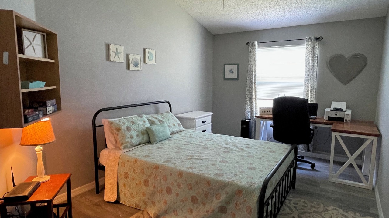 Photo of Bedroom in Duval