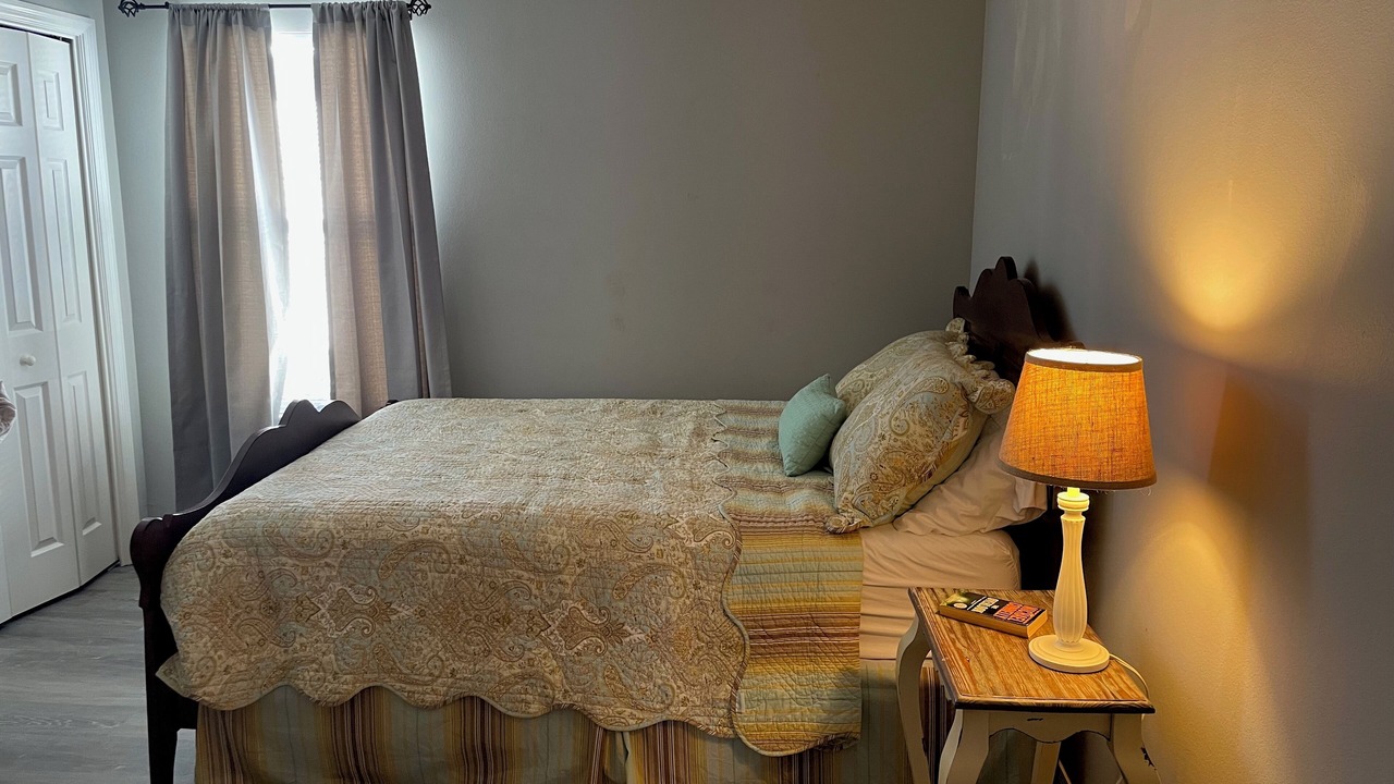 Photo of Bedroom in Duval