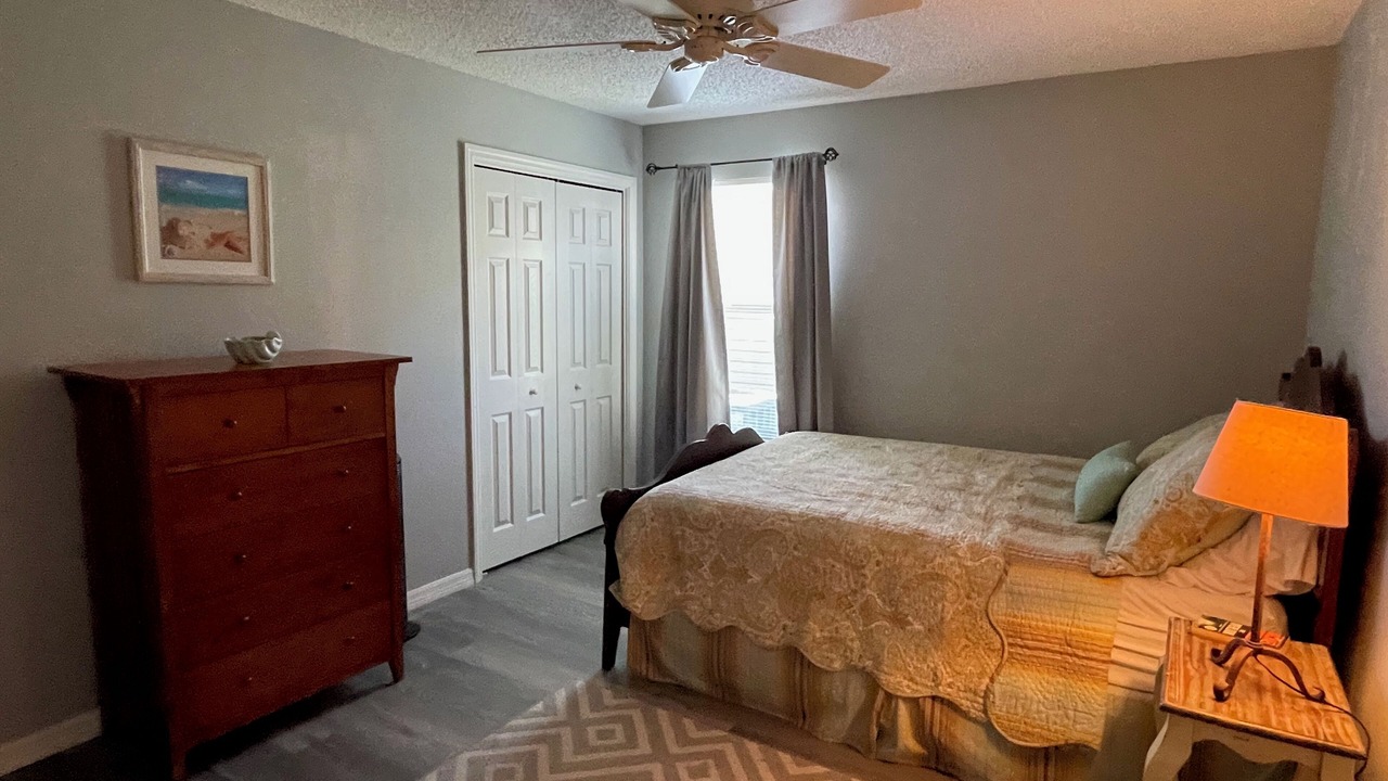 Photo of Bedroom in Duval
