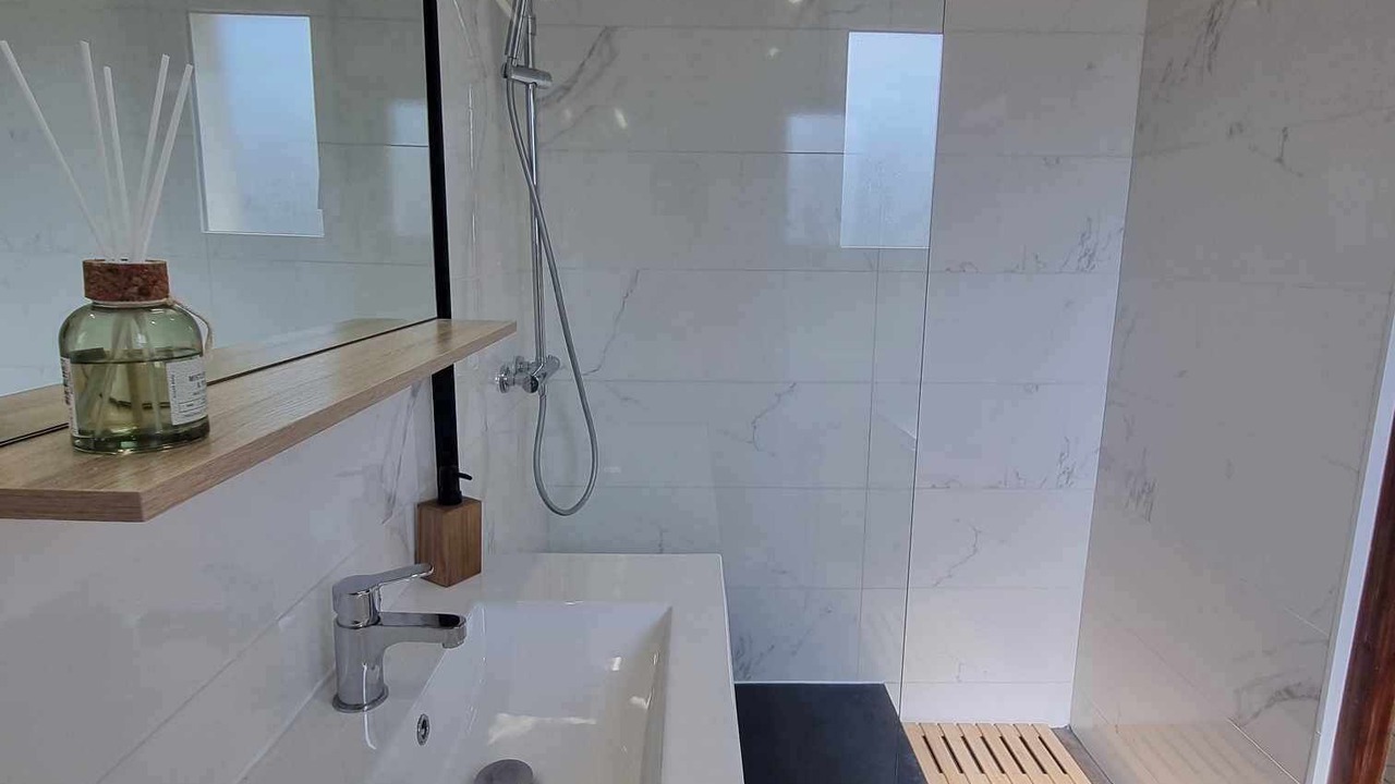 Photo of Bathroom in Vallan