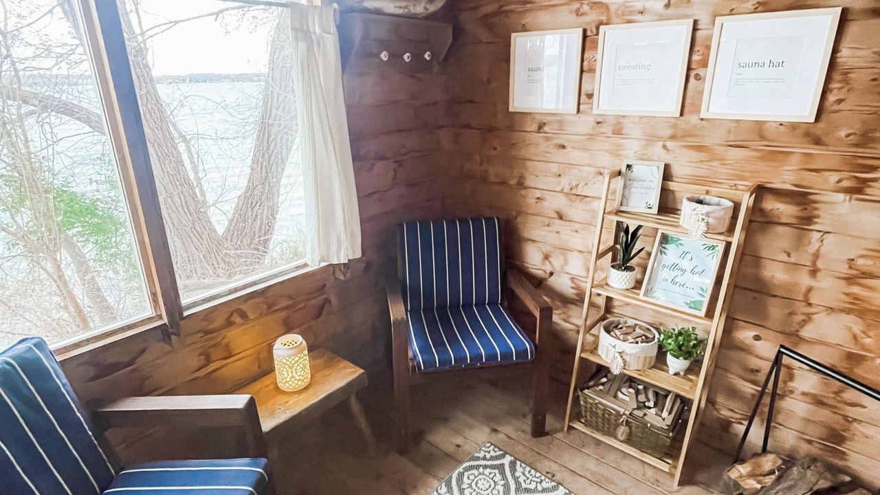 Photo of Bedroom in Greater Napanee