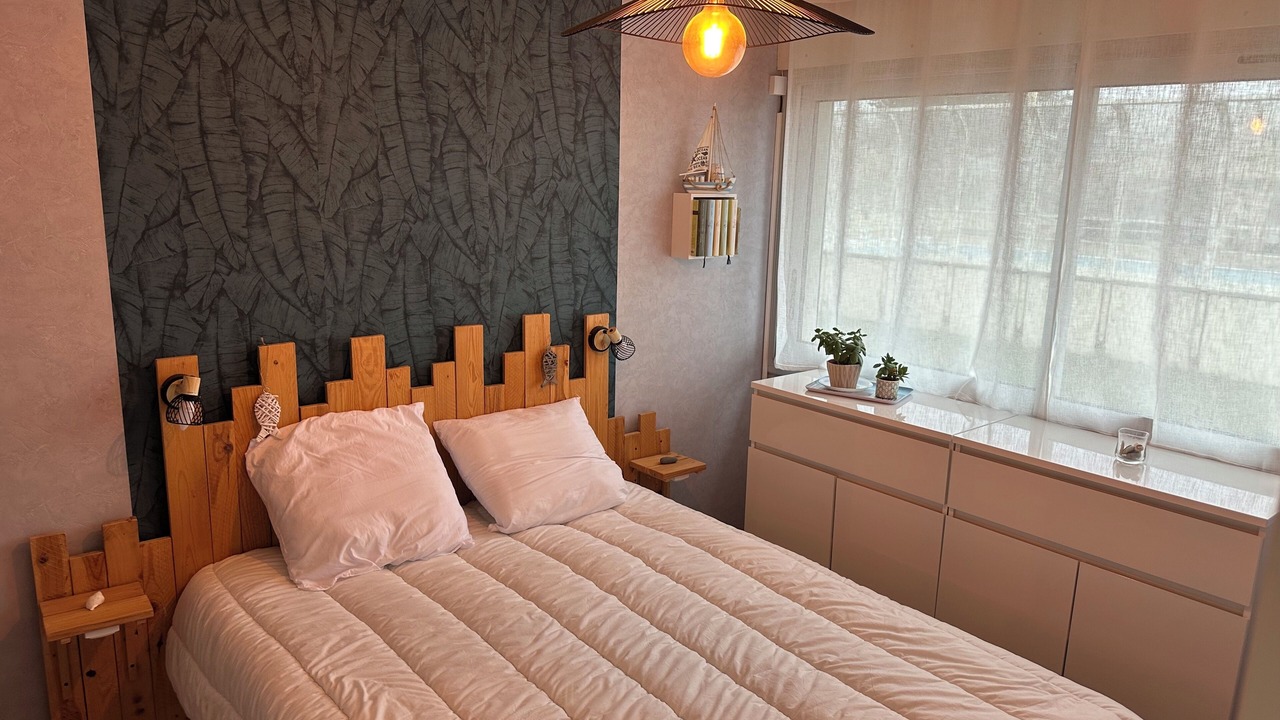 Photo of Bedroom in Courseulles-sur-Mer