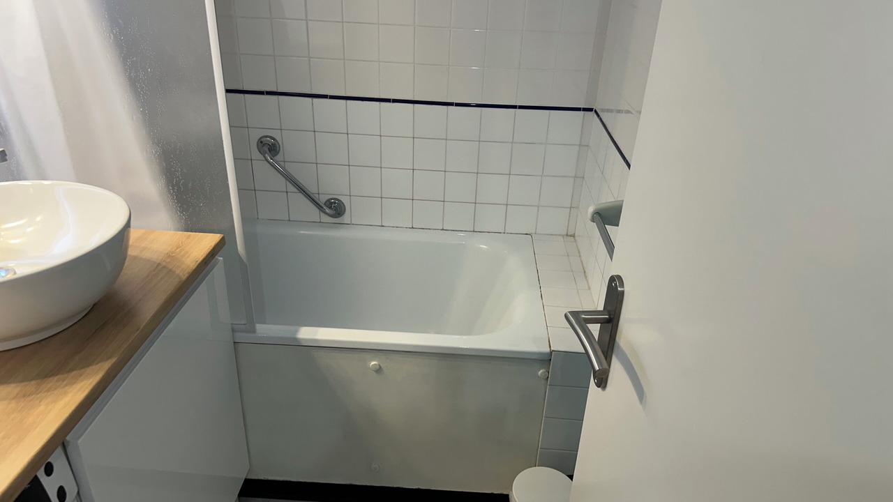 Photo of Bathroom in Courseulles-sur-Mer
