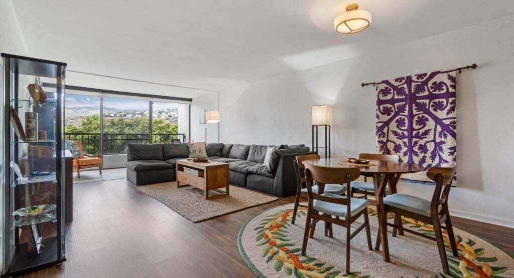 Photo of Livingroom in Hawaii Kai