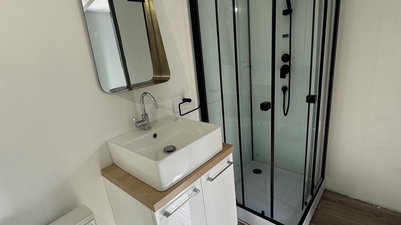 Photo of Bathroom in Vetheuil