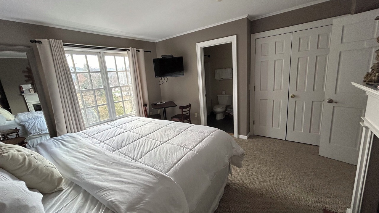 Photo of Bedroom in Warrensburg