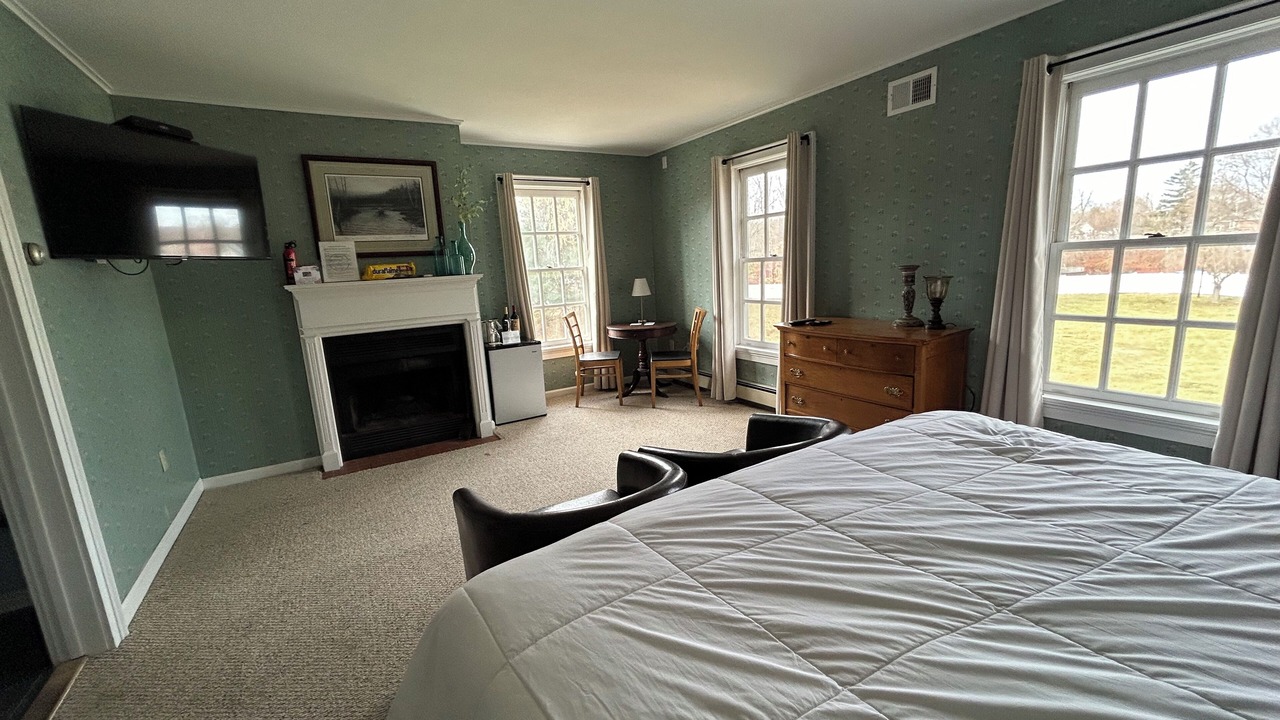 Photo of Bedroom in Warrensburg