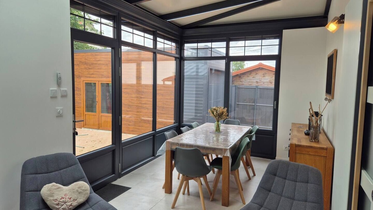 Photo of Others in Roye