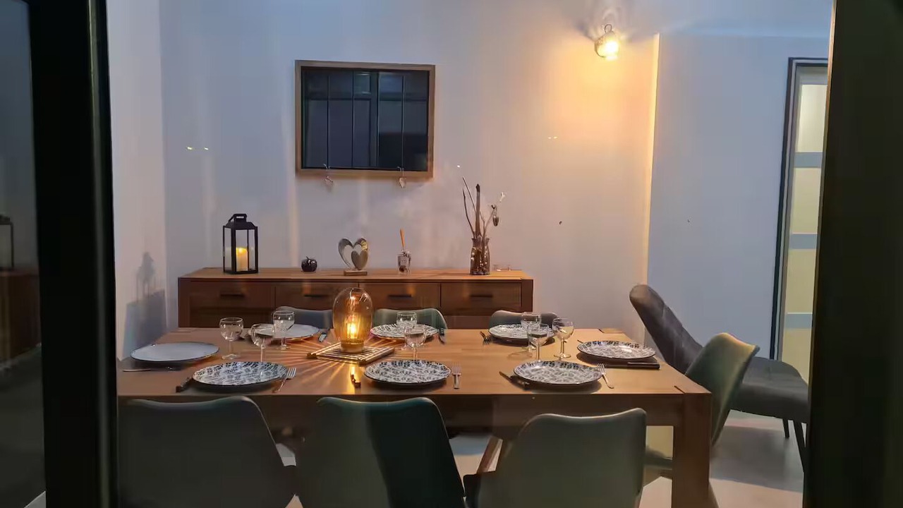 Photo of Others in Roye