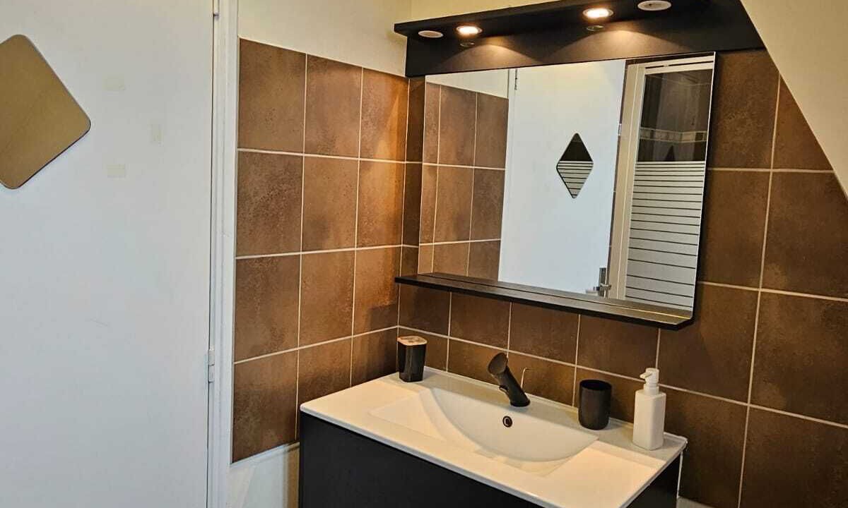 Photo of Bathroom in Vouvray