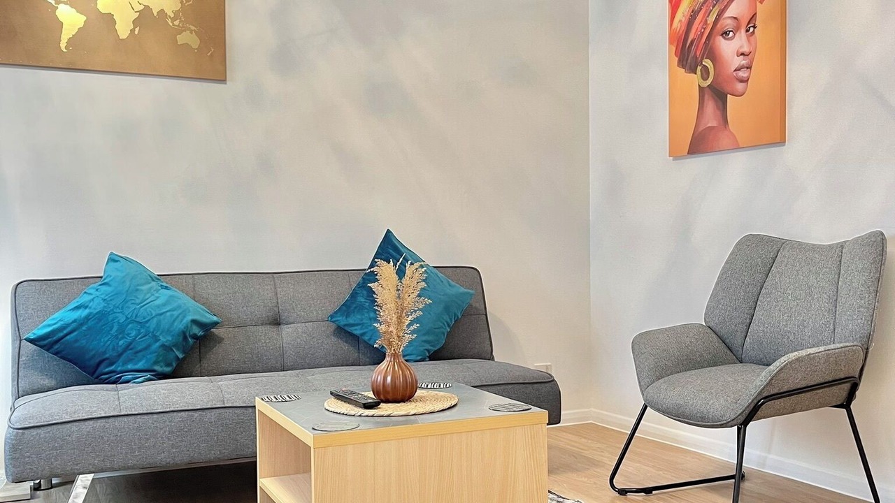 Photo of Livingroom in Seven Kings