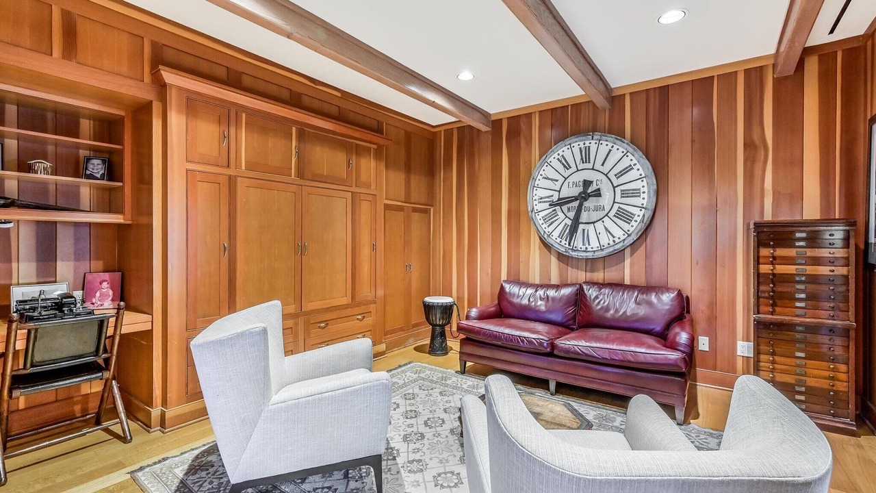 Photo of Bedroom in Lakeshore Addition