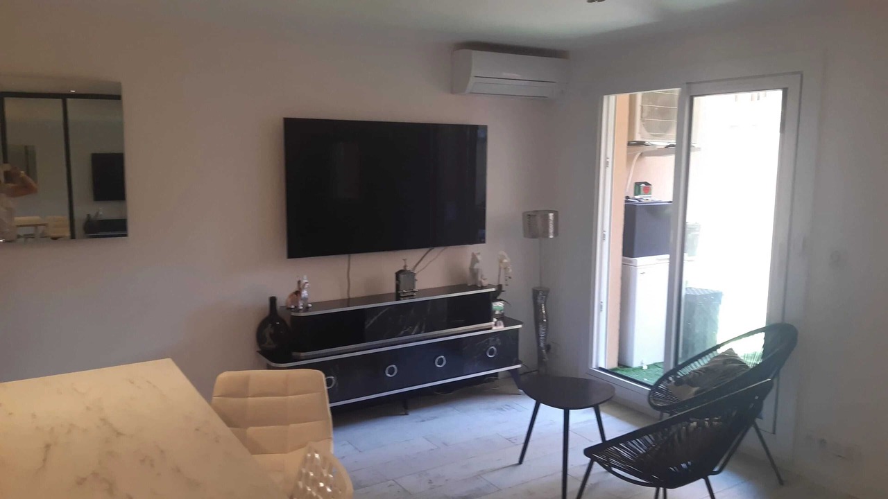 Photo of Livingroom in Sainte-Maxime City Centre