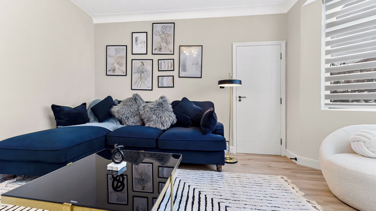 Photo of Livingroom in Tottenham