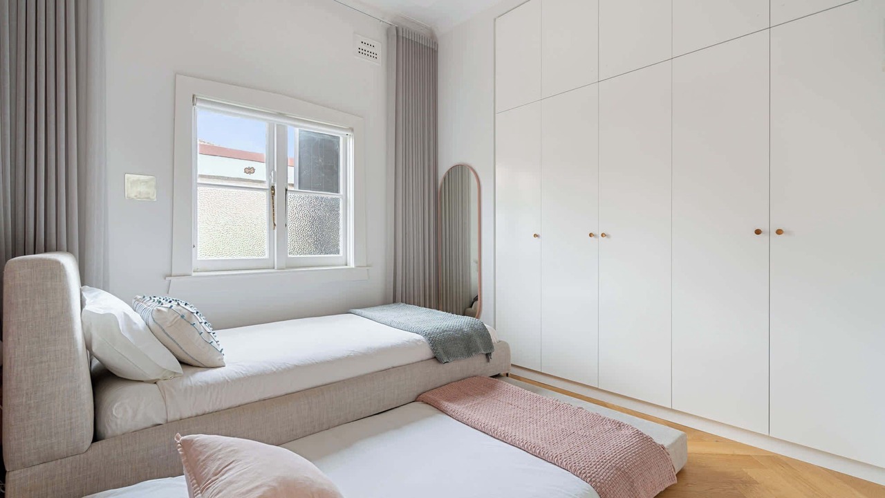 Photo of Others in Five Dock