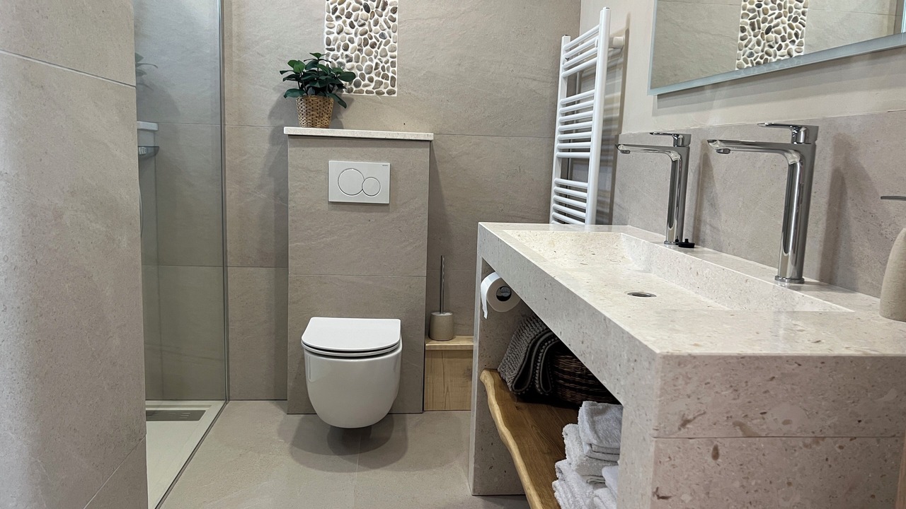Photo of Bathroom in Rogocana