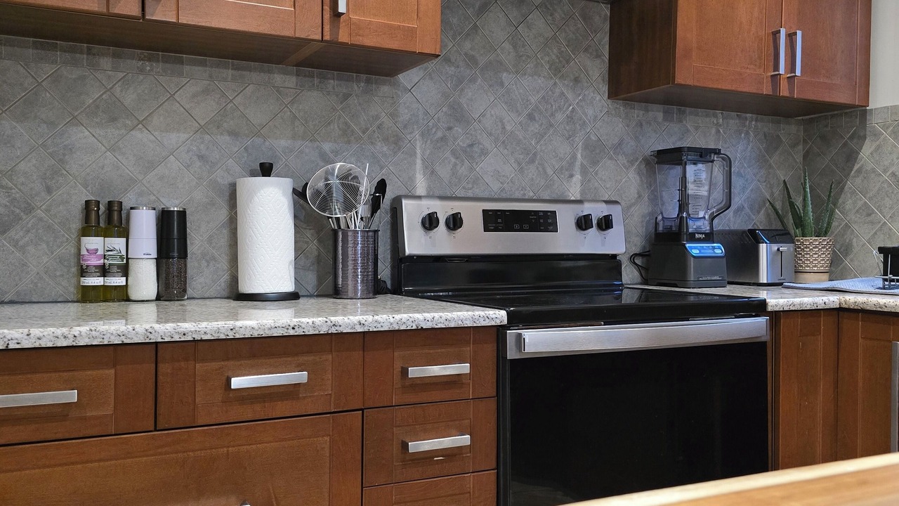 Photo of Kitchen in Cote-Des-Neiges—Notre-Dame-De-Grace