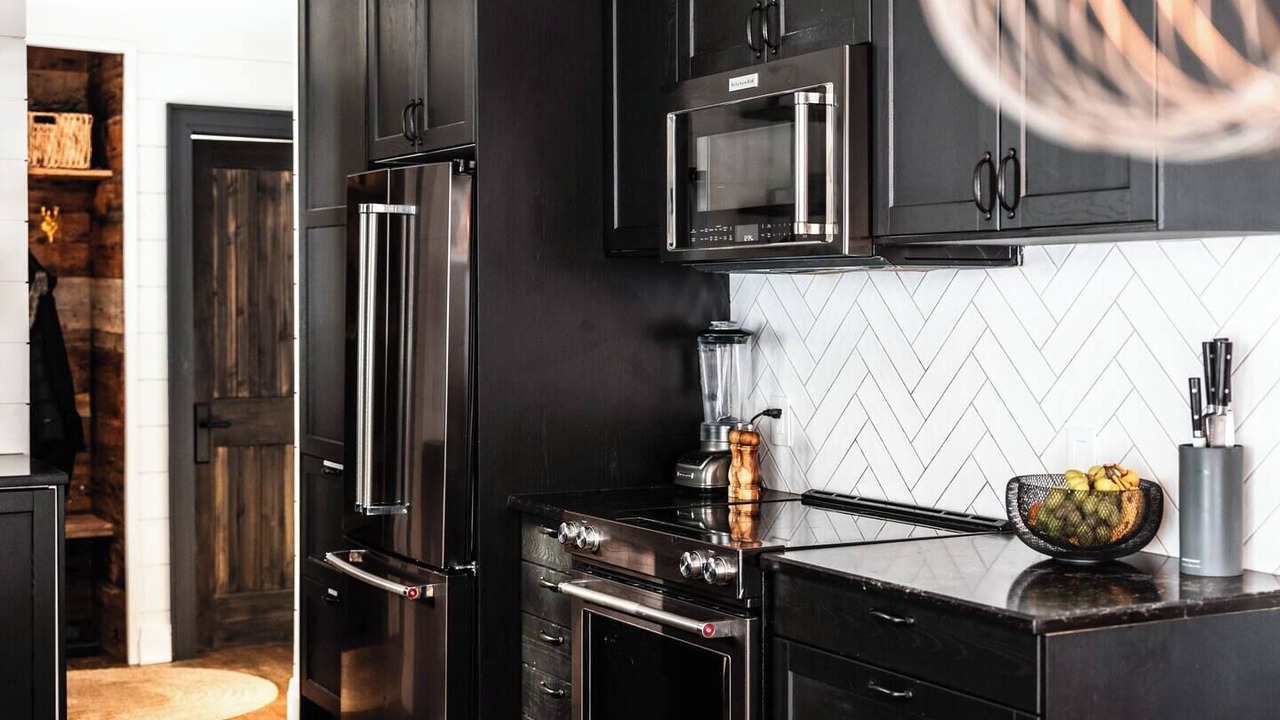 Photo of Kitchen in Dysart et al