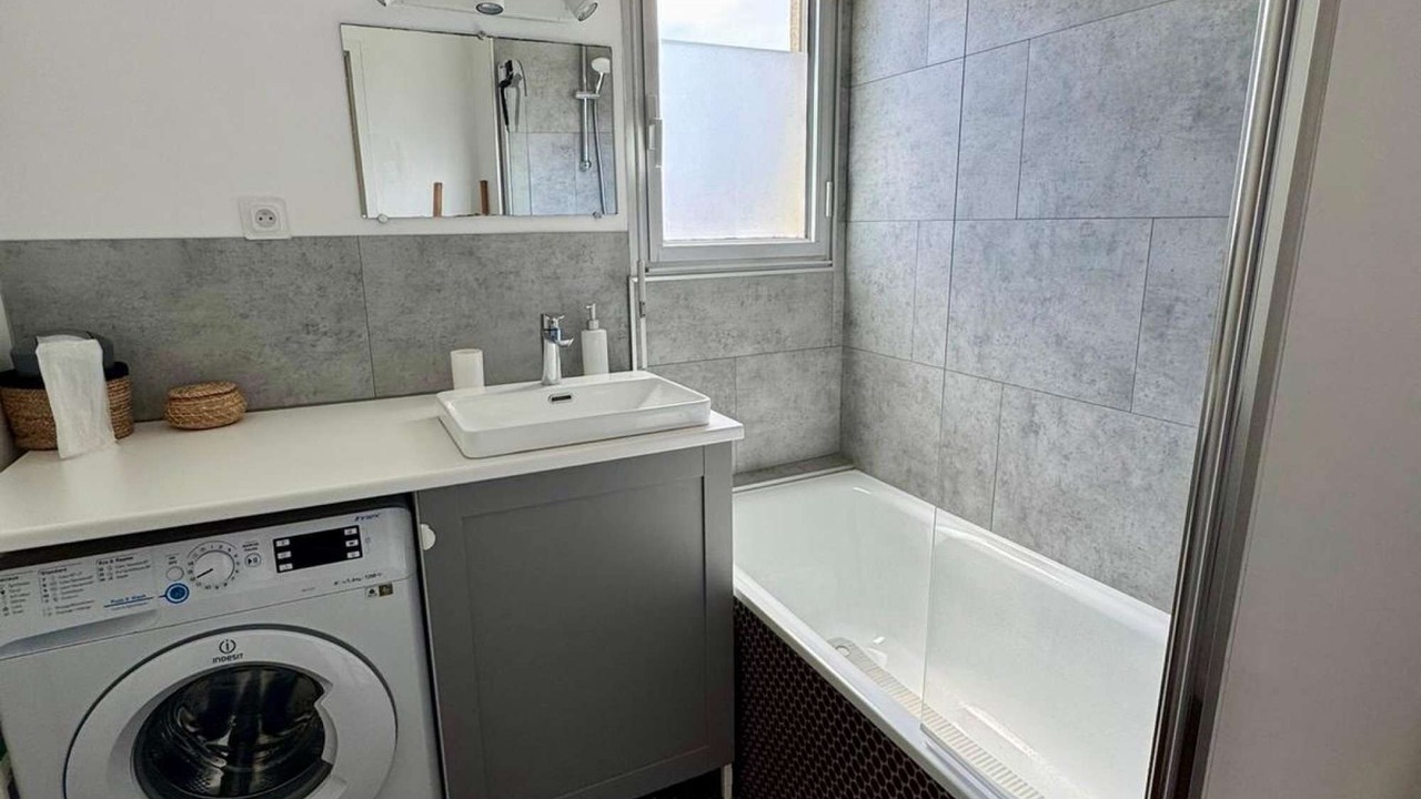 Photo of Bathroom in Luc-sur-Mer