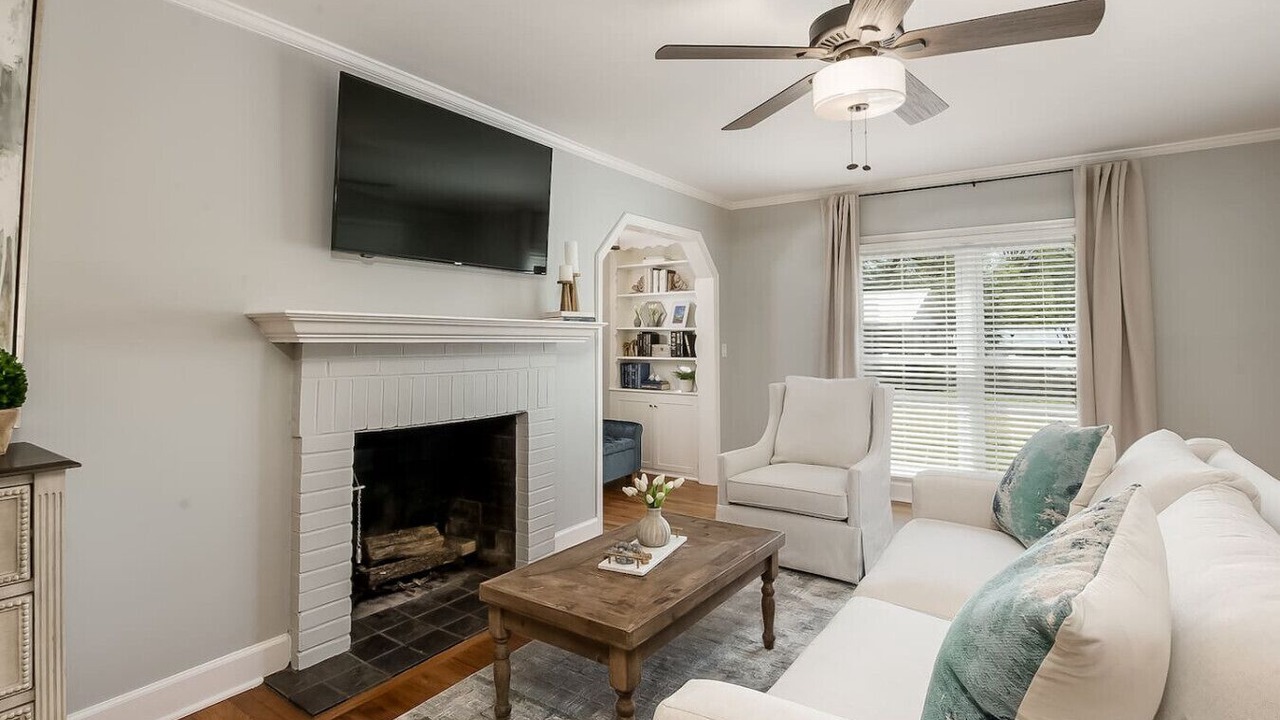 Photo of Livingroom in Northport